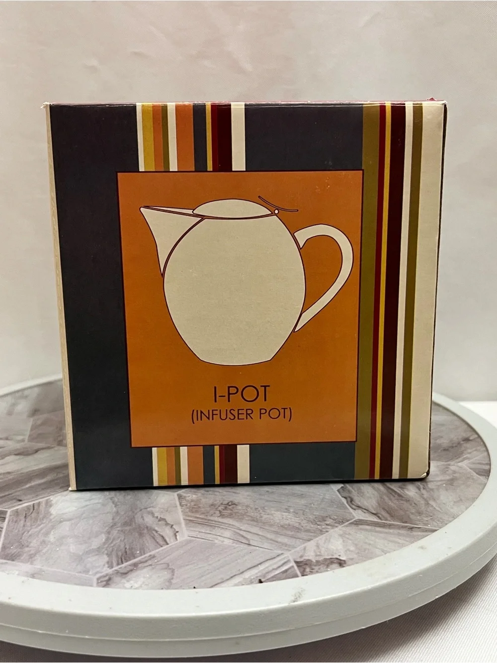 HuesNBrews I-Pot Ceramic Tea Infuser Pot Fall Leaves Stainless Lid Strainer Box